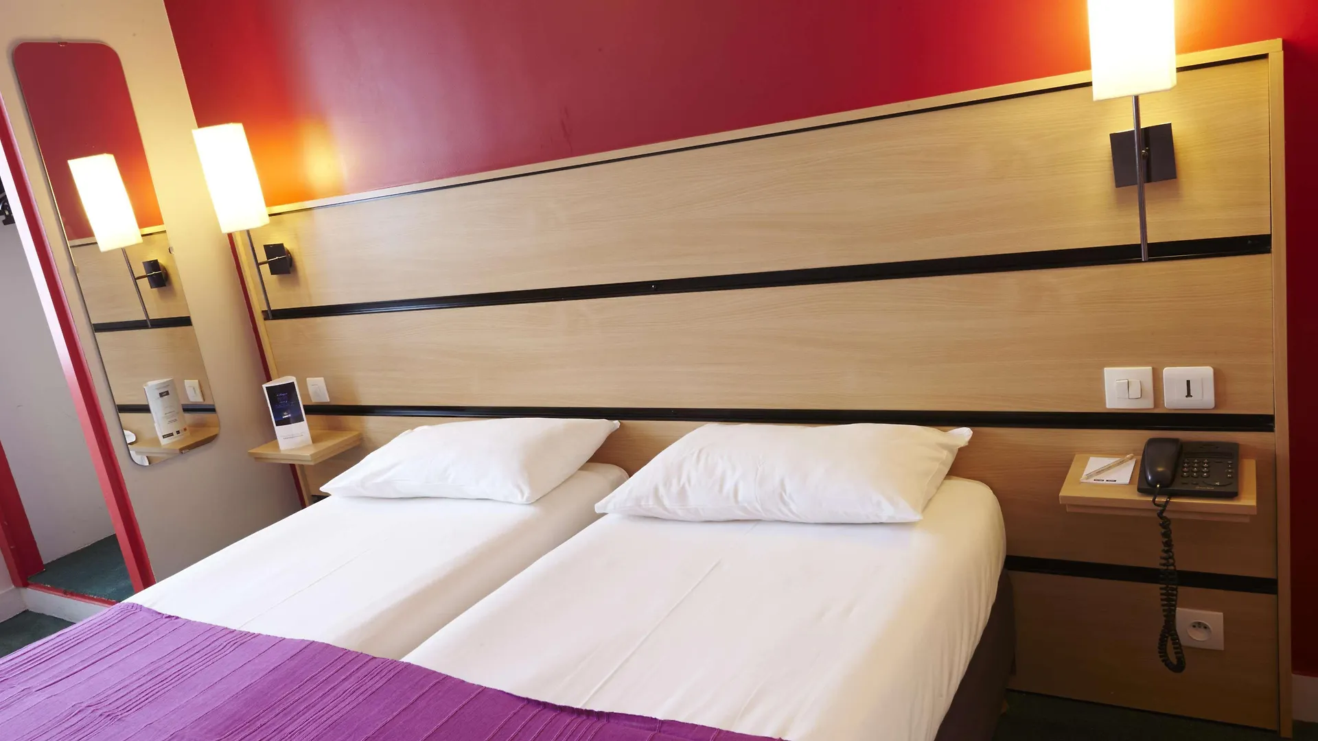 Hotel Kyriad 10 - Canal Saint Martin - Republique 3*