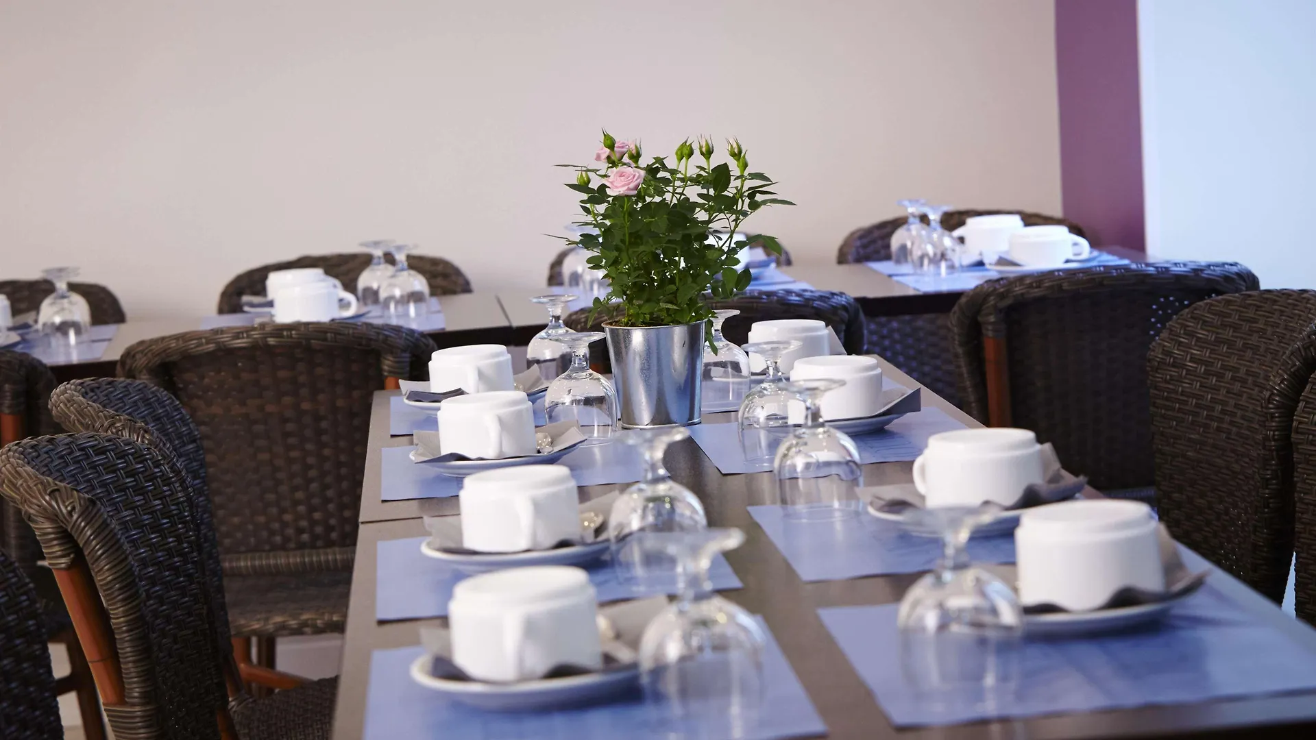 Kyriad 10 - Canal Saint Martin - Republique 3*