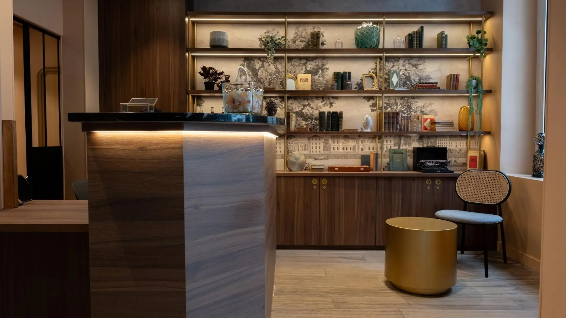 Hotel Kyriad 10 - Canal Saint Martin - Republique