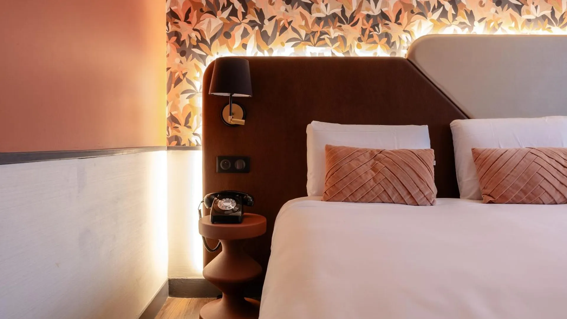 Hotel Kyriad 10 - Canal Saint Martin - Republique
