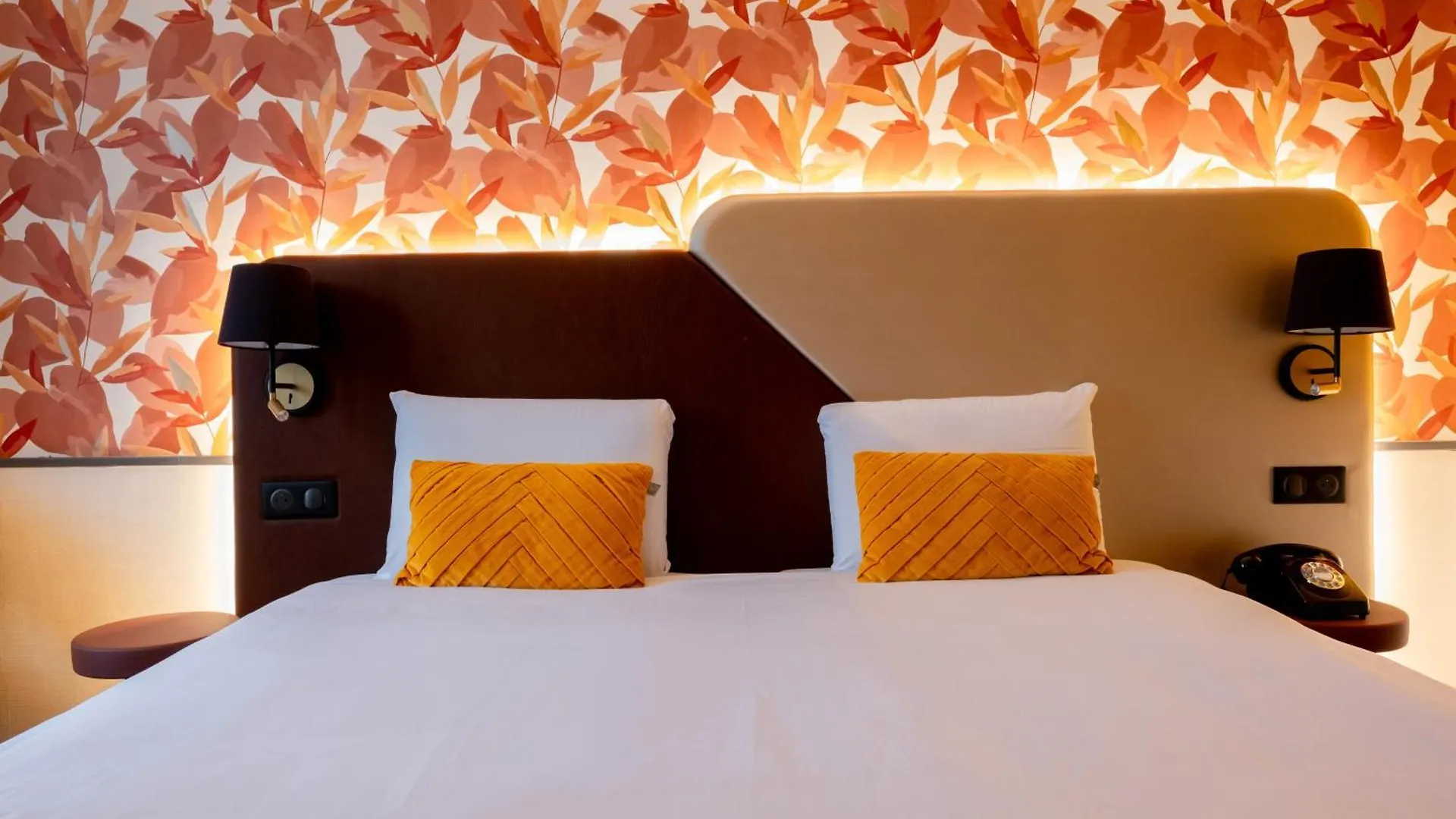 Hotel Kyriad 10 - Canal Saint Martin - Republique Paris