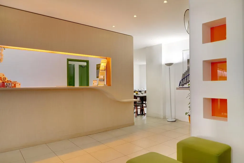 Hotel Kyriad 10 - Canal Saint Martin - Republique Paris