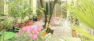Hotel Kyriad 10 - Canal Saint Martin - Republique Paris